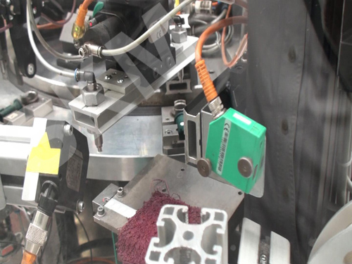 汽車(chē)連接器全自動(dòng)機(jī) 汽車(chē)連接器全自動(dòng)機(jī)