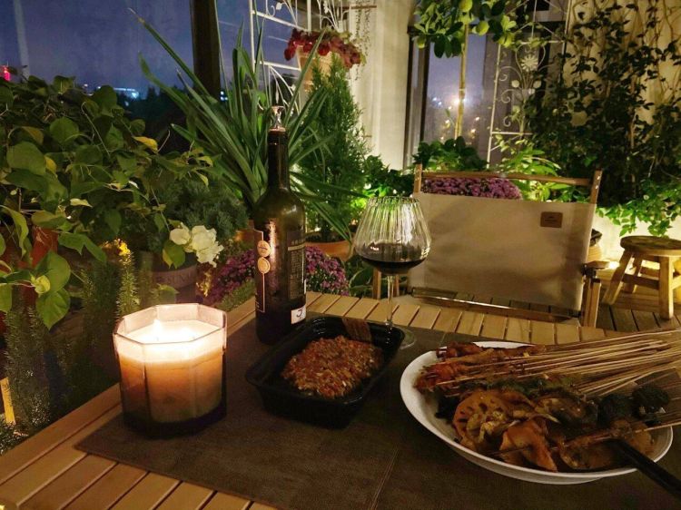 如何把陽臺打造成一個小花園，陽臺小花園實景圖片-成都青望園林景觀設計公司-1