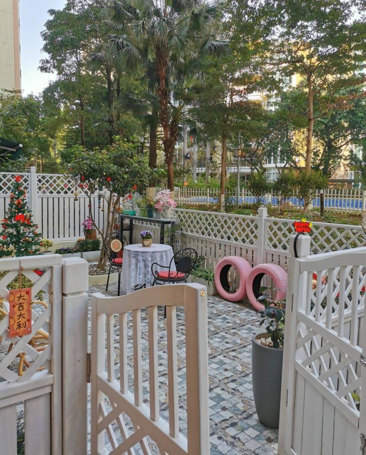 30平米一樓花園實景圖_住一樓花園洋房體驗感受-成都青望園林景觀設計公司-1